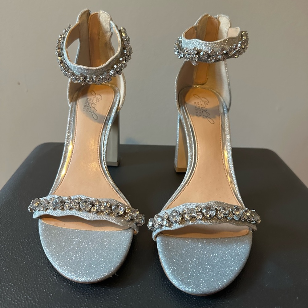 Jewel Badgley Mischka Silver Size 8